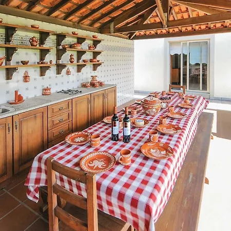 Villa Samo Sleeps 8 Wifi *